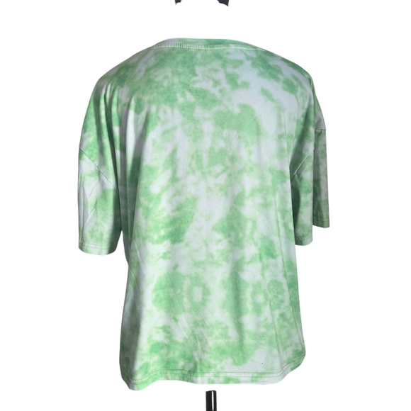 Star Wars Green Tie-Dye Woman's Tee with Baby Yoda Print Size Med - Picture 2 of 4